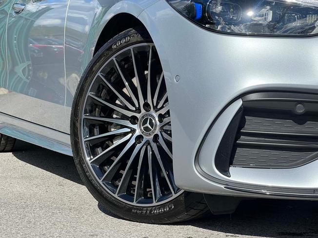 MERCEDES-BENZ C Class Photo 15