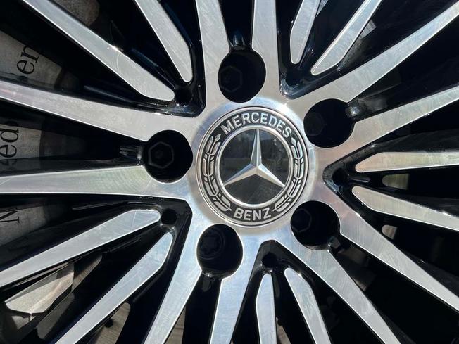 MERCEDES-BENZ C Class Photo 16