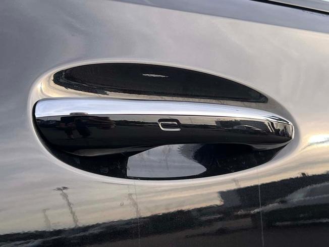 MERCEDES-BENZ C Class Photo 16