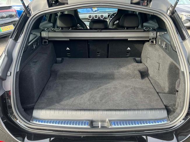 MERCEDES-BENZ C Class Photo 9