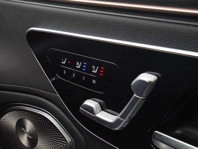 MERCEDES-BENZ Eqs Photo 16