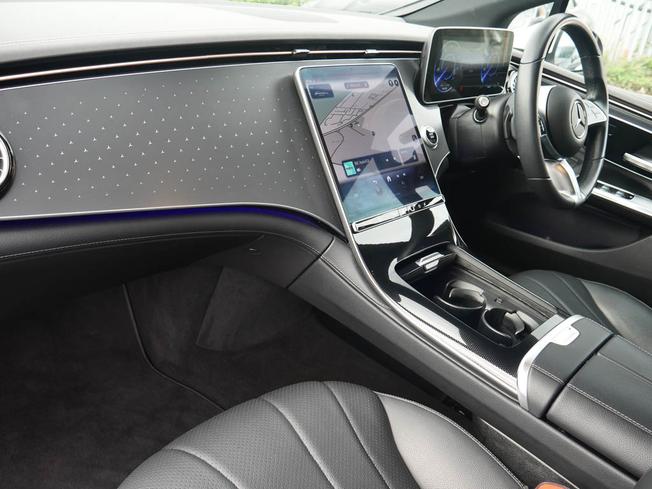 Mercedes-Benz Eqe Photo 3