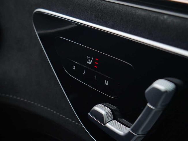 MERCEDES-BENZ Eqe Photo 17