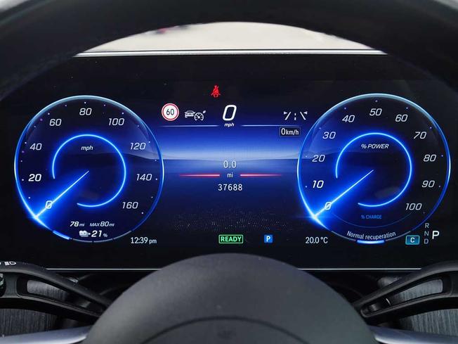 MERCEDES-BENZ Eqe Photo 4