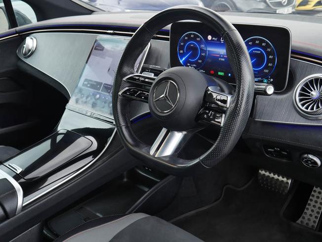 MERCEDES-BENZ Eqe Photo 23