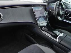 MERCEDES-BENZ Eqe Photo 3