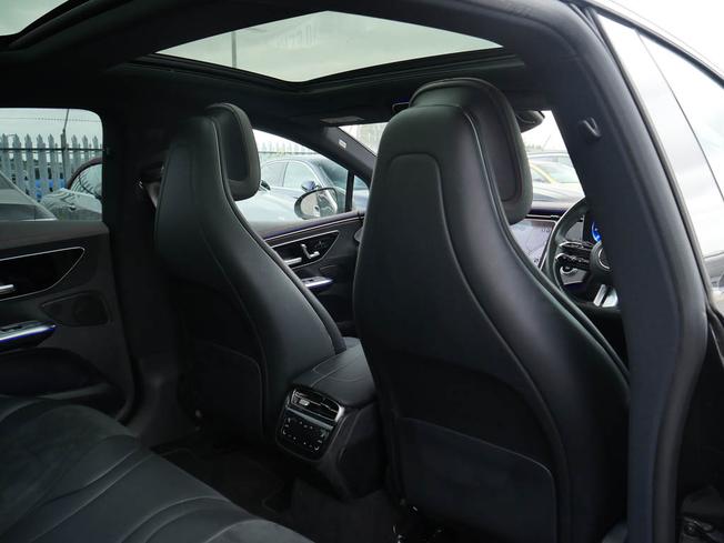 MERCEDES-BENZ Eqe Photo 35