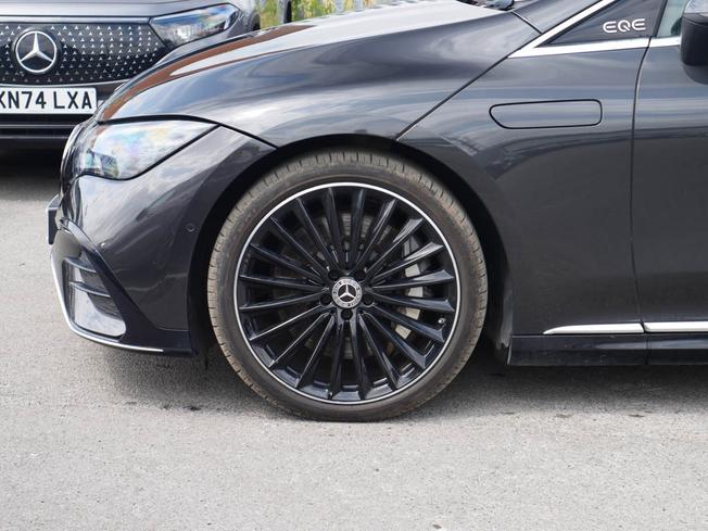 MERCEDES-BENZ Eqe Photo 6