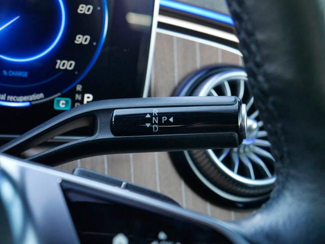 Mercedes-Benz EQE Photo 15