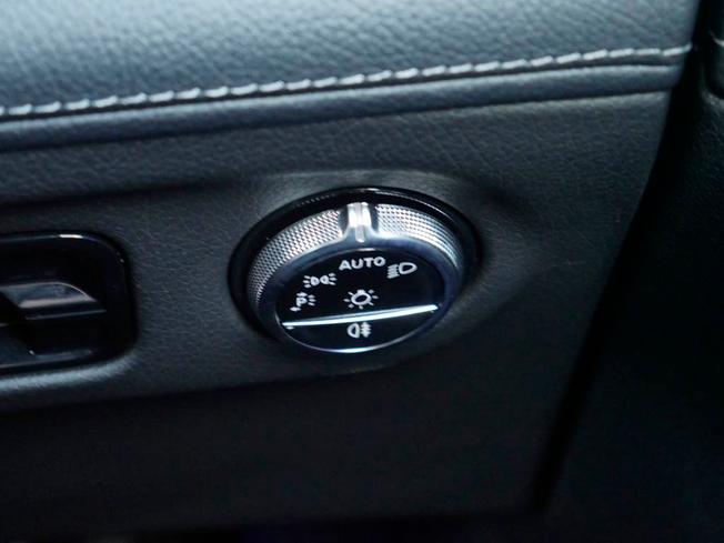 Mercedes-Benz EQE Photo 16