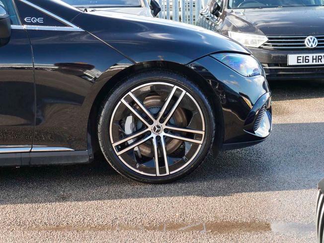 Mercedes-Benz EQE Photo 6