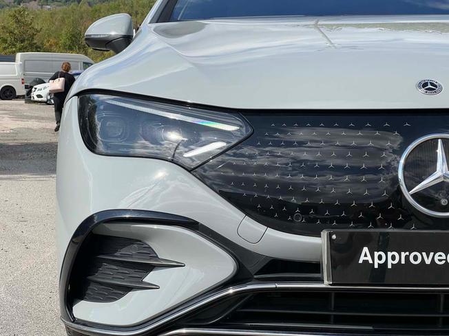 MERCEDES-BENZ Eqe Photo 18