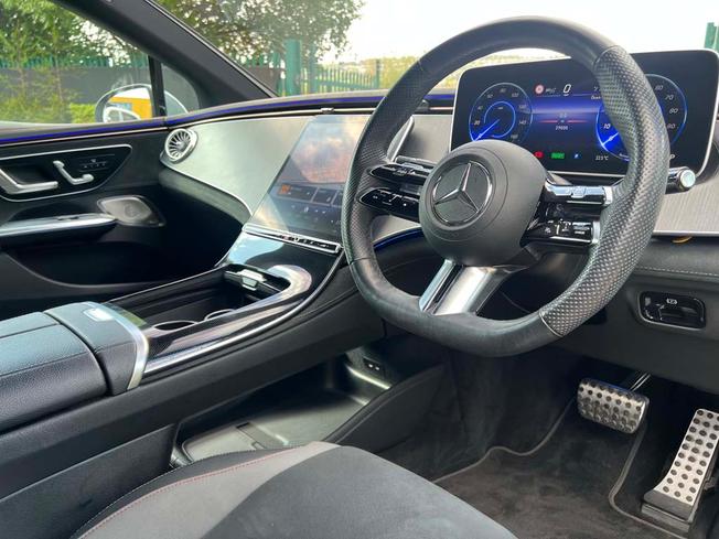 MERCEDES-BENZ Eqe Photo 21