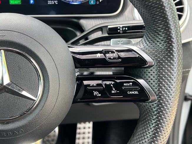 MERCEDES-BENZ Eqe Photo 23