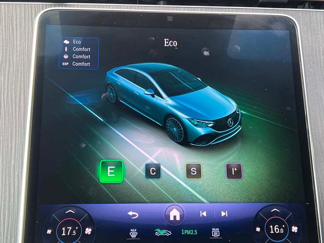 MERCEDES-BENZ Eqe Photo 33