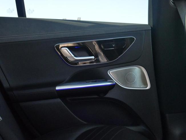 Mercedes-Benz Eqe Photo 32