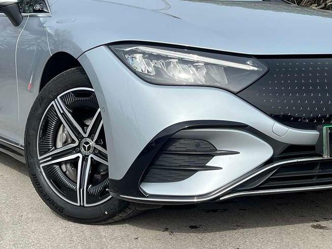 MERCEDES-BENZ Eqe Photo 12