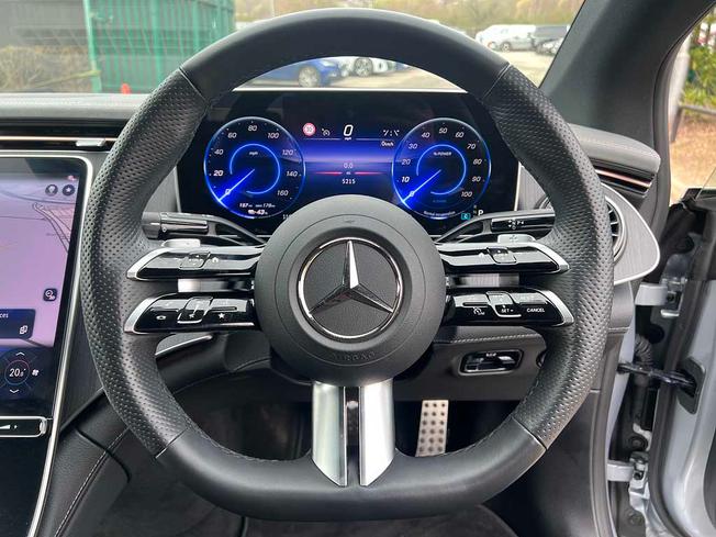 MERCEDES-BENZ Eqe Photo 23