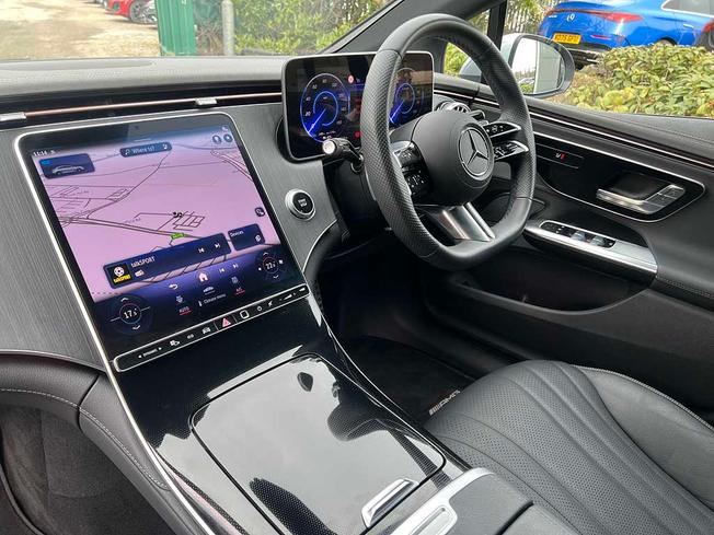 MERCEDES-BENZ Eqe Photo 3
