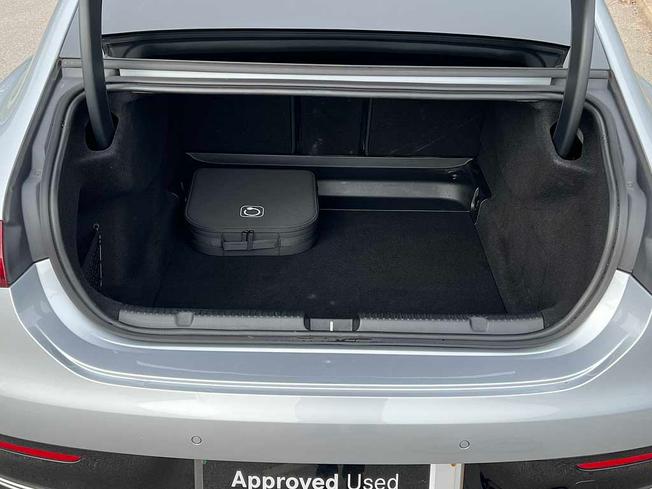 MERCEDES-BENZ Eqe Photo 9