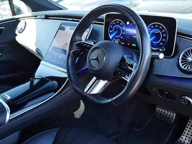 MERCEDES-BENZ Eqe Photo 37
