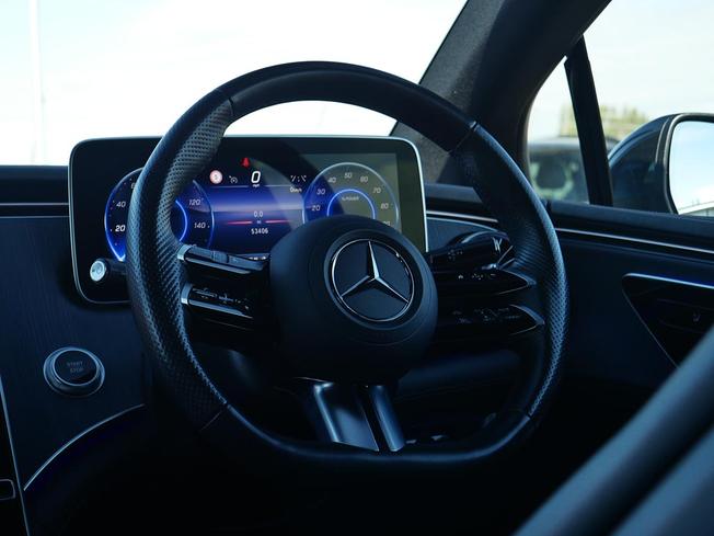 MERCEDES-BENZ Eqe Photo 45