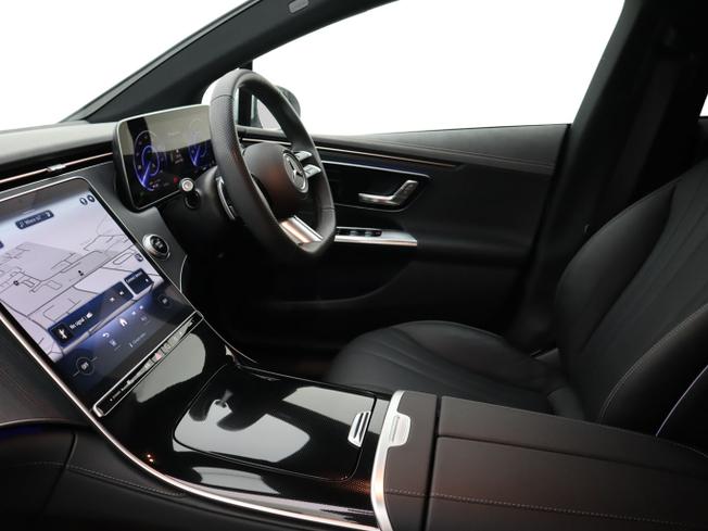 MERCEDES-BENZ Eqe Photo 18