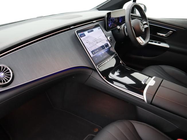 MERCEDES-BENZ Eqe Photo 19