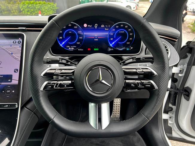 MERCEDES-BENZ Eqe Photo 22