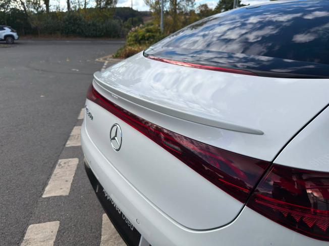 MERCEDES-BENZ Eqe Photo 13