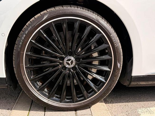 MERCEDES-BENZ Eqe Photo 6