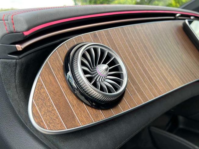 MERCEDES-BENZ Eqe Photo 47