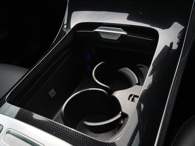 MERCEDES-BENZ Eqe Photo 21
