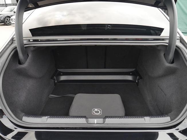 MERCEDES-BENZ Eqe Photo 9