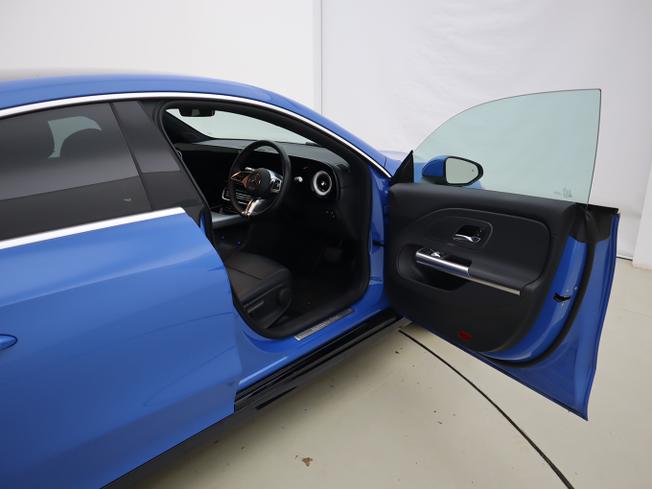 MERCEDES-BENZ Cla Class Photo 17