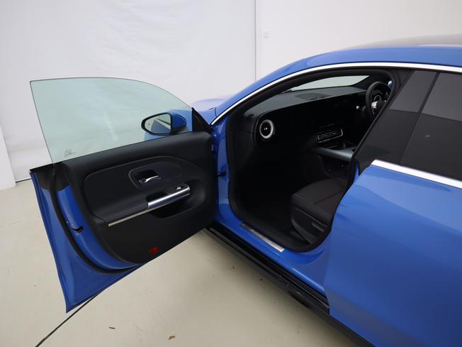 MERCEDES-BENZ Cla Class Photo 23
