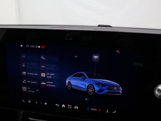 MERCEDES-BENZ Cla Class Photo 38