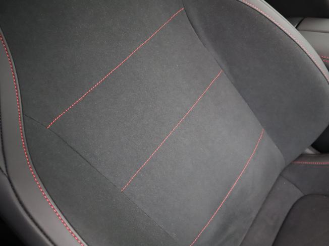 MERCEDES-BENZ Cla Class Photo 17