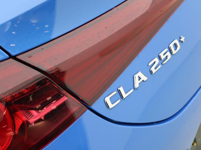 MERCEDES-BENZ Cla Class Photo 31