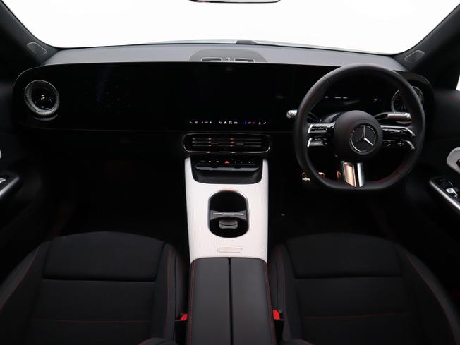 MERCEDES-BENZ Cla Class Photo 5