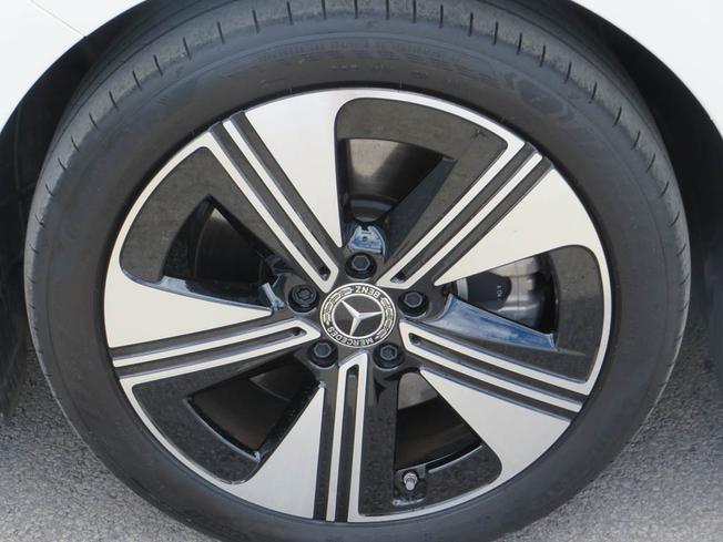 MERCEDES-BENZ CLA Class Photo 14