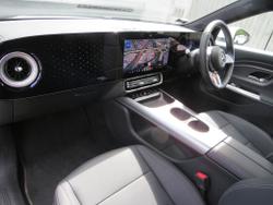 MERCEDES-BENZ CLA Class Photo 3