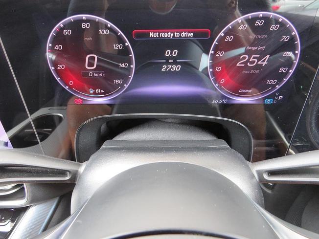 MERCEDES-BENZ CLA Class Photo 23