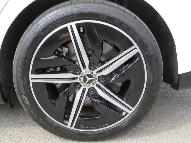 MERCEDES-BENZ CLA Class Photo 28
