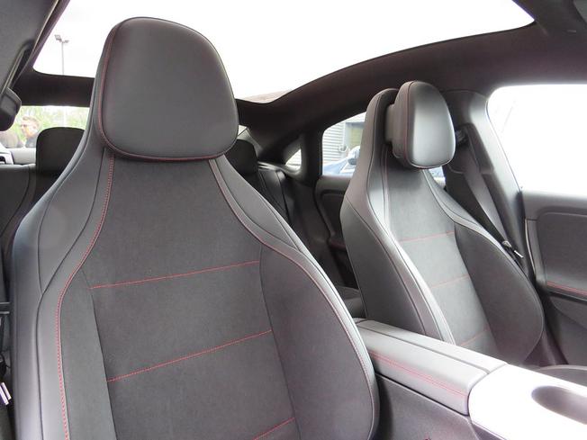 MERCEDES-BENZ CLA Class Photo 34