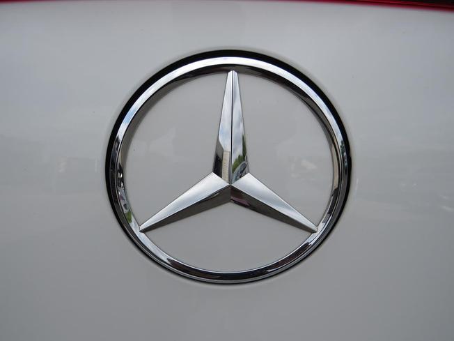 MERCEDES-BENZ CLA Class Photo 41