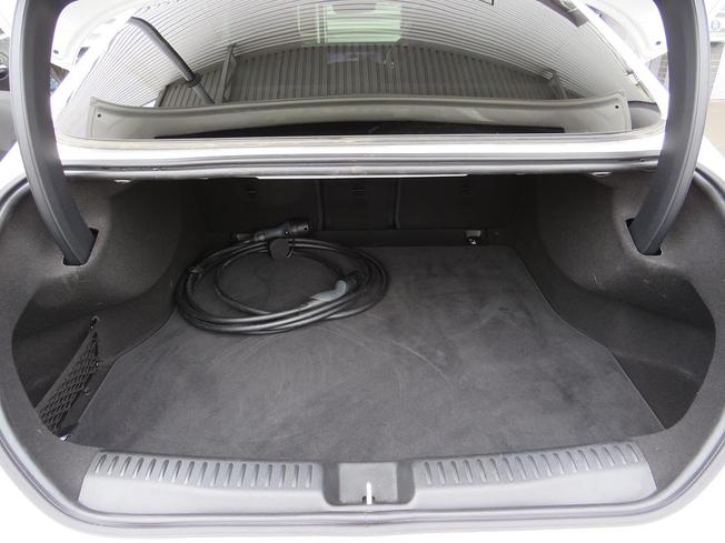 MERCEDES-BENZ CLA Class Photo 9