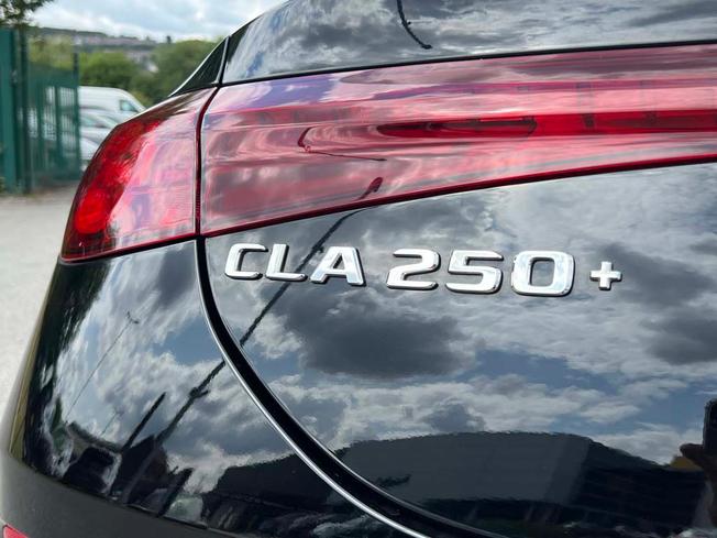 MERCEDES-BENZ CLA Class Photo 20
