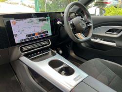 MERCEDES-BENZ CLA Class Photo 5