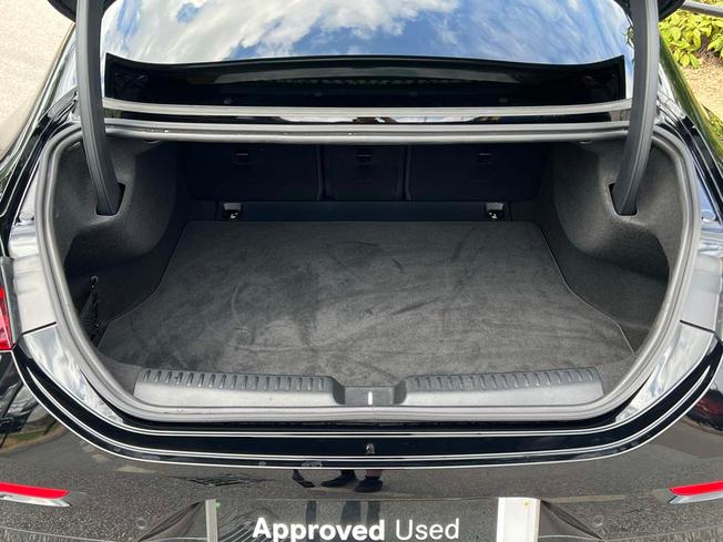 MERCEDES-BENZ CLA Class Photo 9
